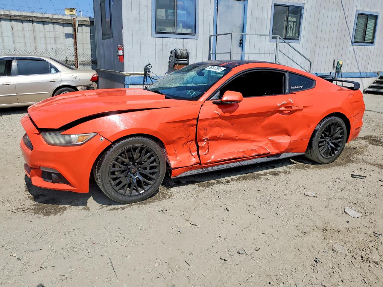 Salvage Ford Mustang Image