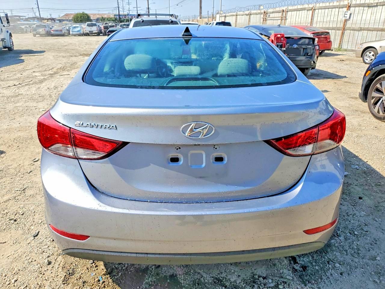 Hyundai ELANTRA Se