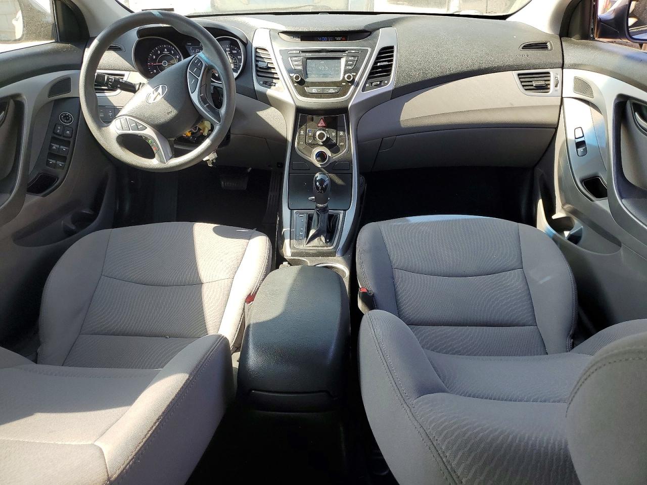 Hyundai ELANTRA Se