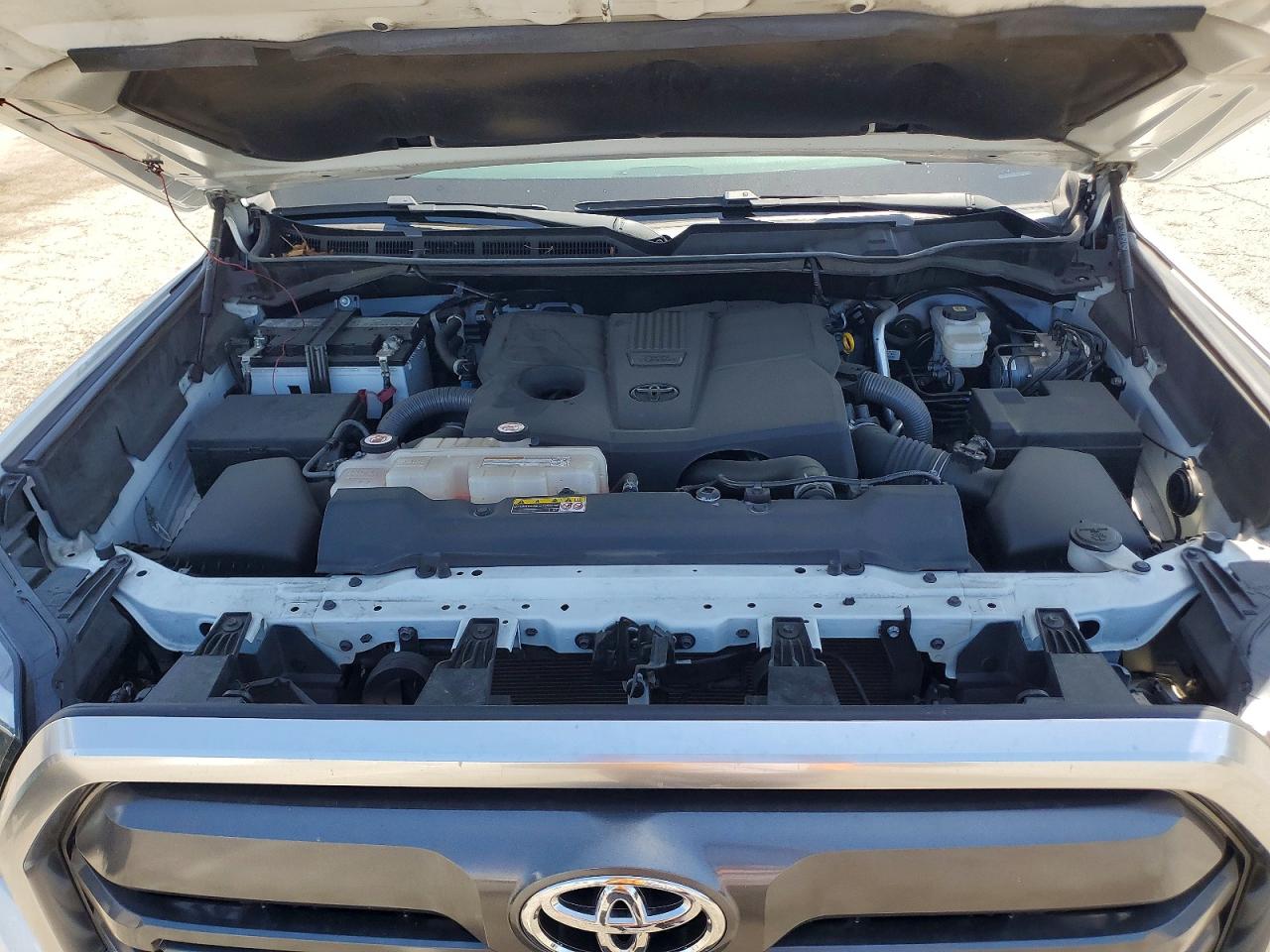 Toyota Tundra Crewmax Limited