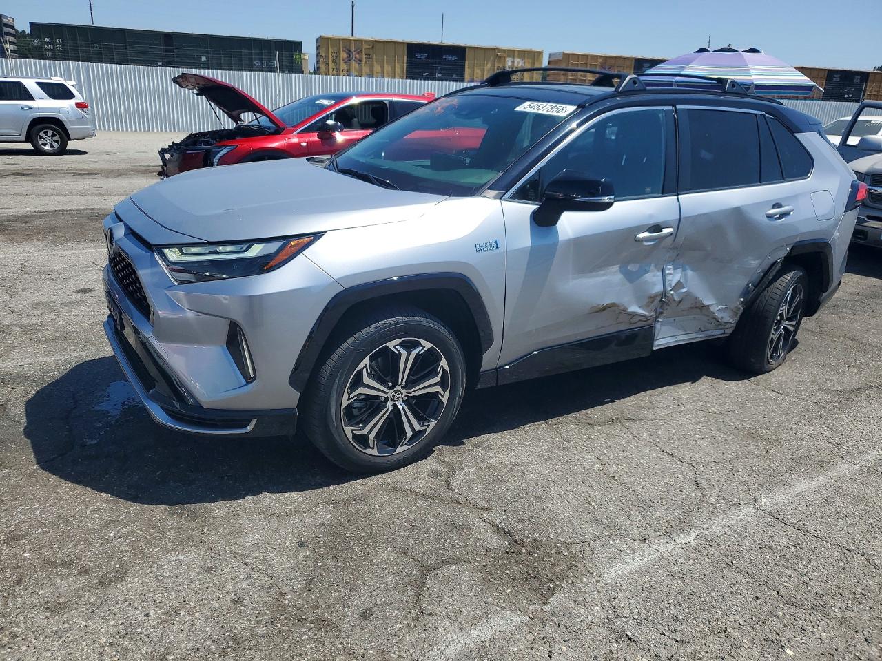 Salvage Toyota RAV4 Image