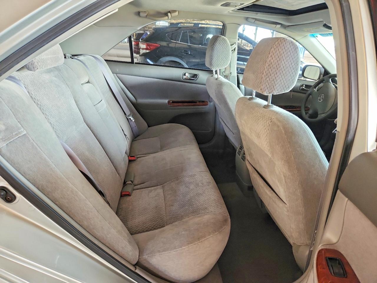 Toyota Camry Xle V6