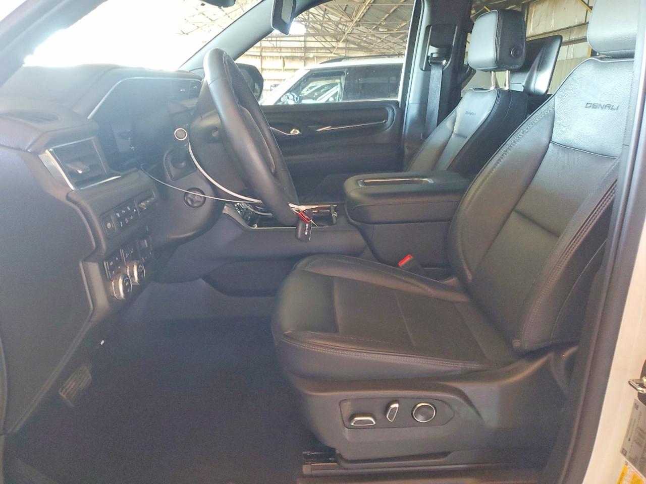 GMC Yukon Denali