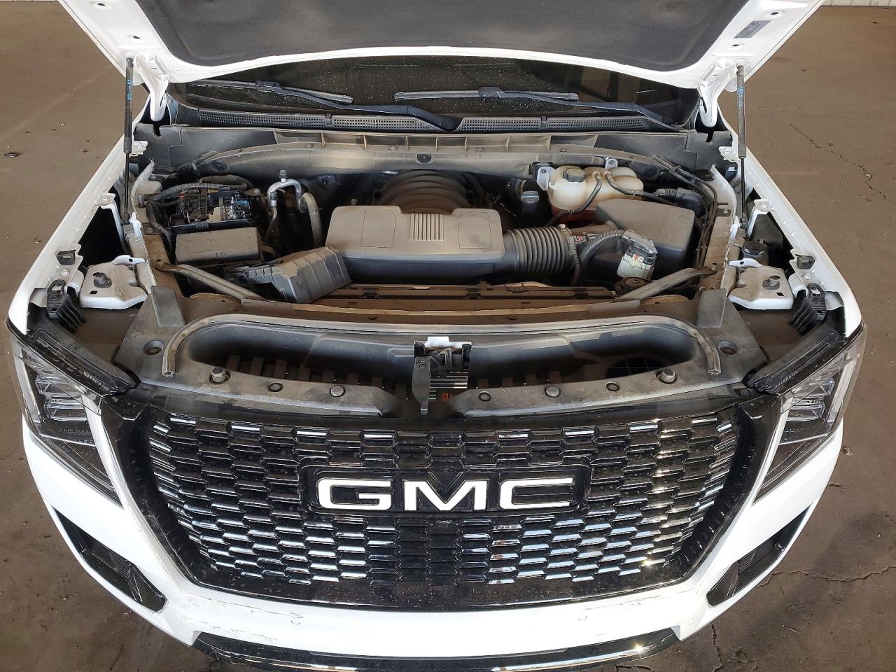 GMC Yukon Denali