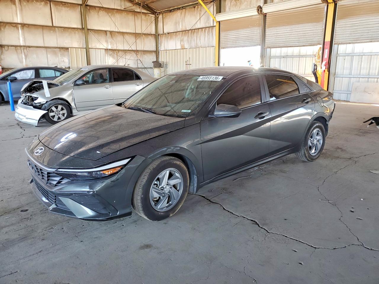 Salvage Hyundai ELANTRA Image