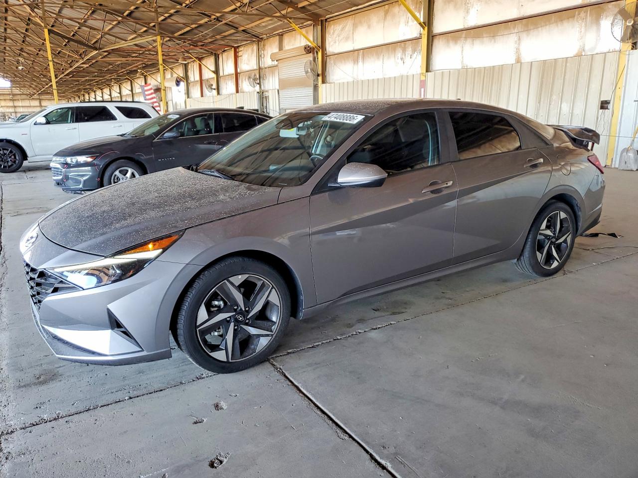 Salvage Hyundai ELANTRA Image
