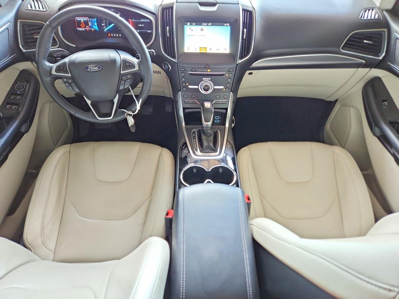 Ford Edge Titanium