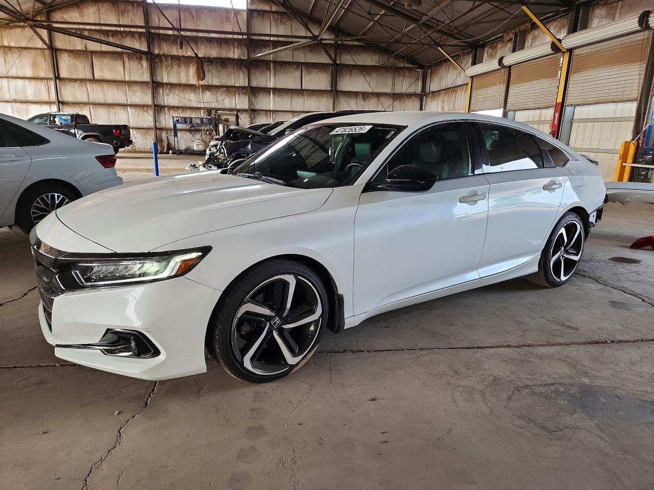 Salvage Honda Accord Image