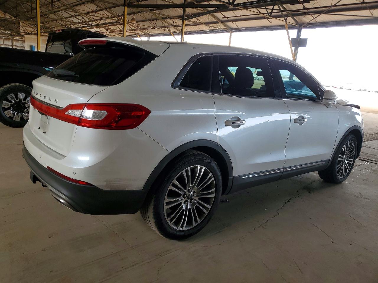 Lincoln MKX Reserve