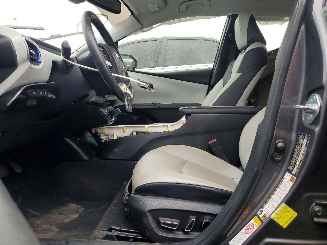 Toyota Prius Four Touring