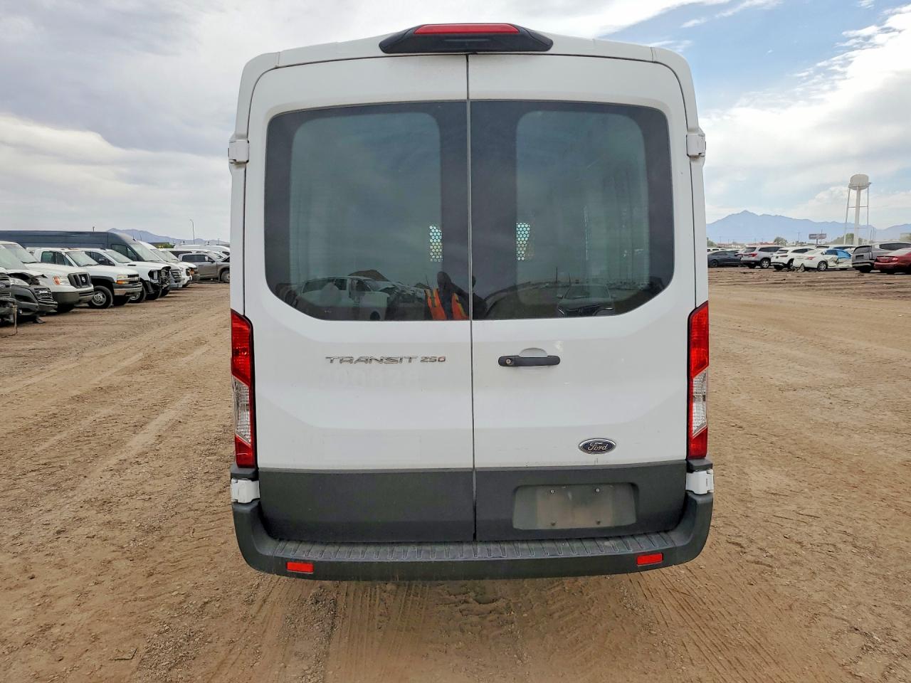 Ford Transit T-250