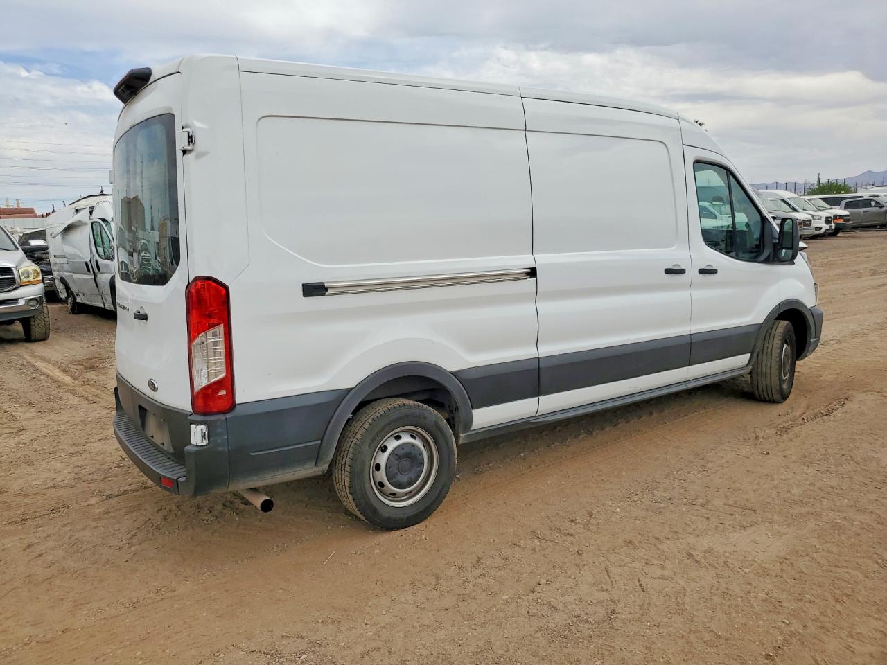 Ford Transit T-250