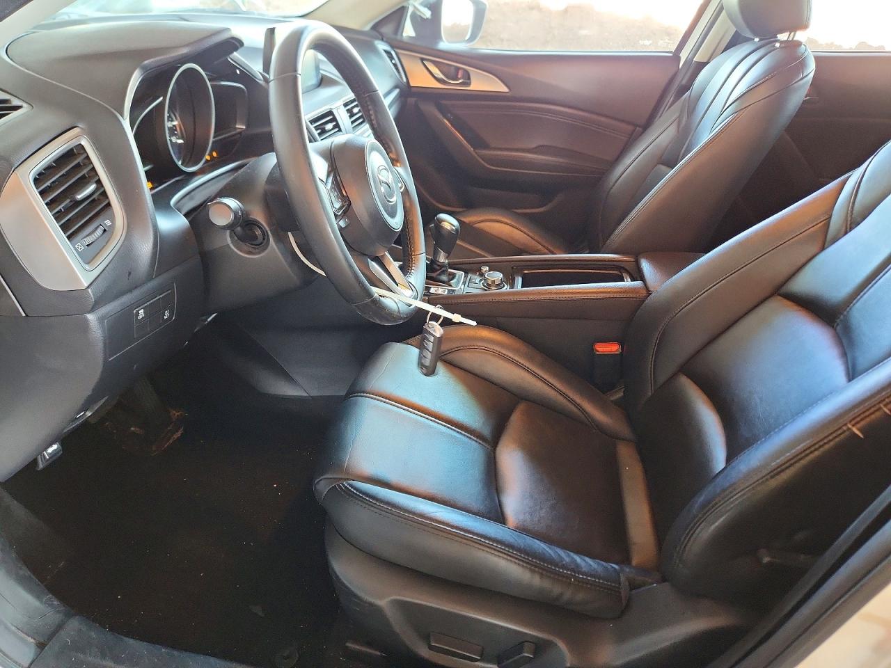 Mazda 3 Touring