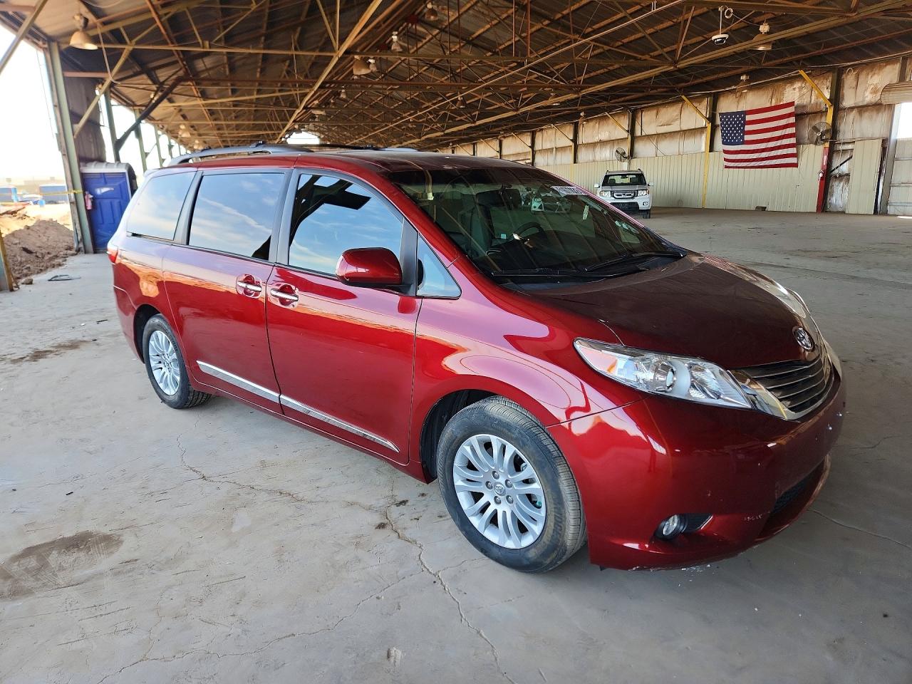 Toyota Sienna Xle 8-passenger