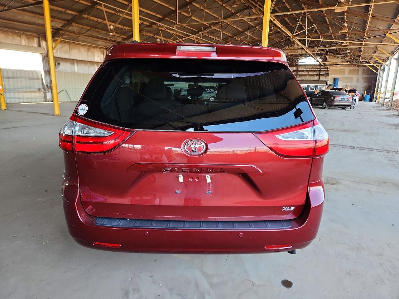 Toyota Sienna Xle 8-passenger