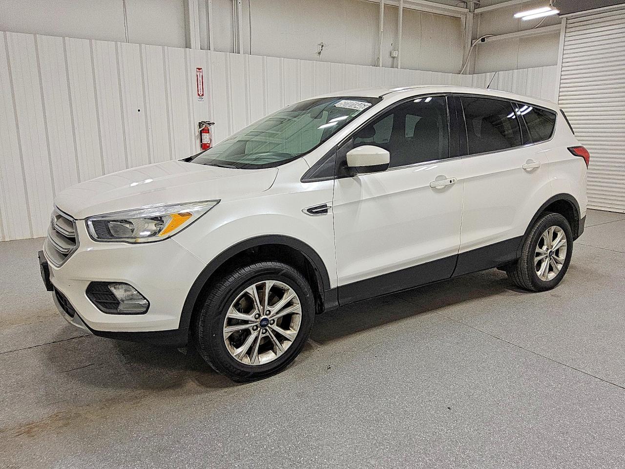 Salvage Ford Escape Image