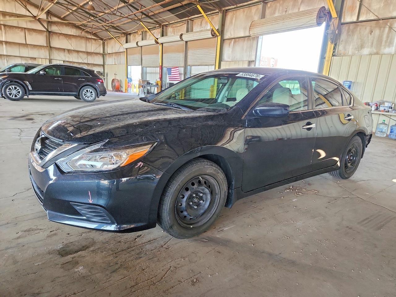 Salvage Nissan Altima Image