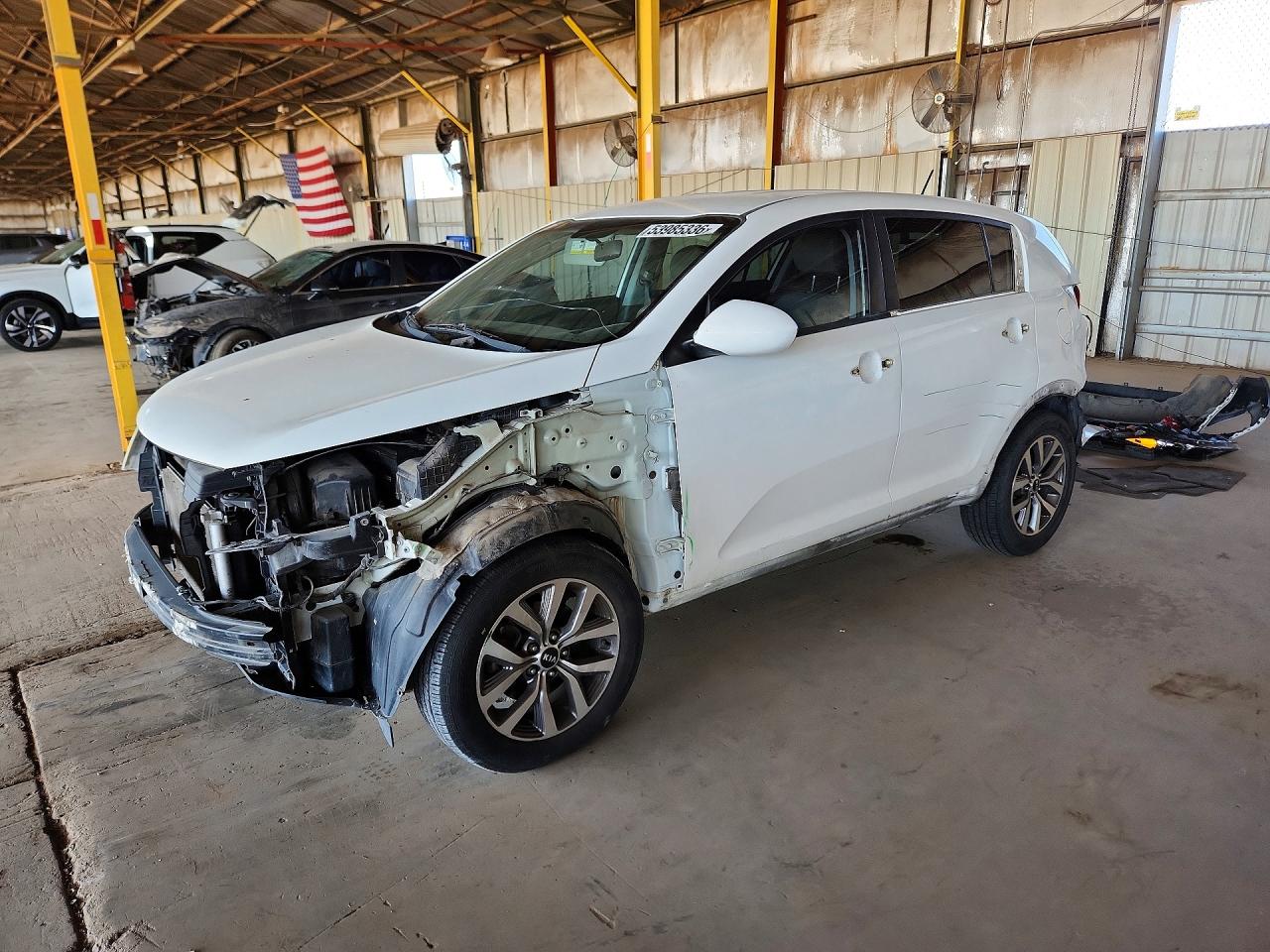 Salvage Kia Sportage Image