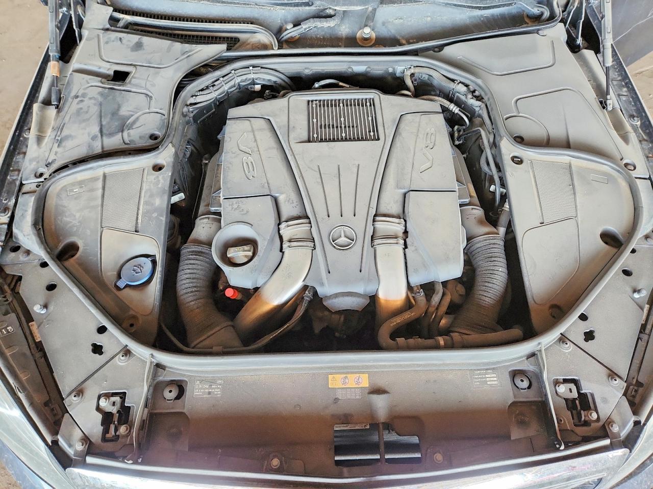 Mercedes-Benz S-Class 550