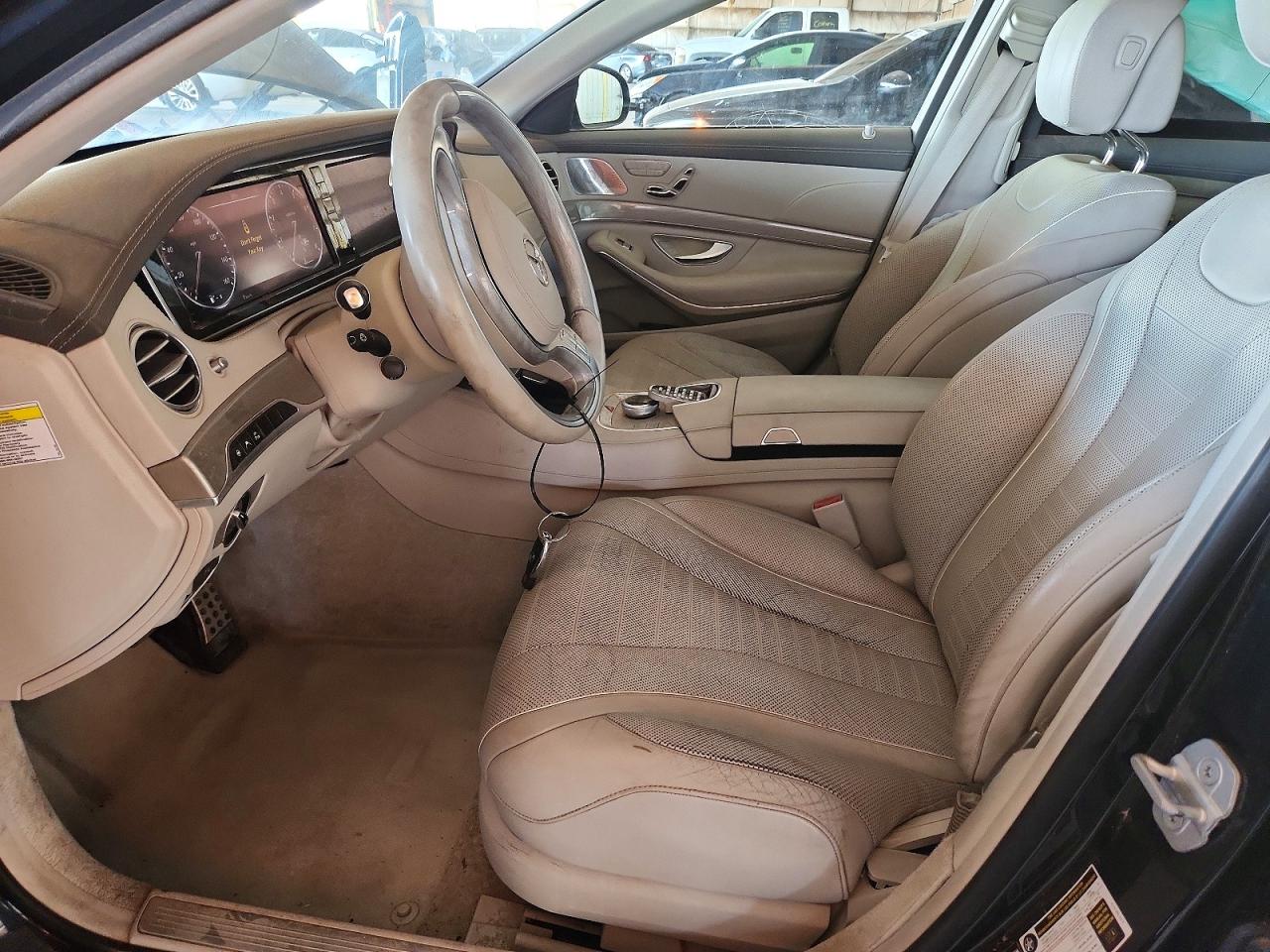 Mercedes-Benz S-Class 550
