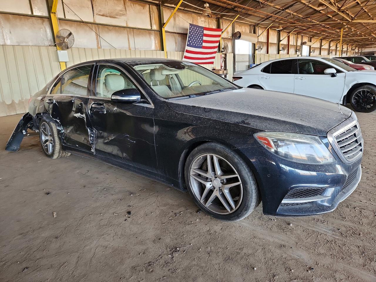 Mercedes-Benz S-Class 550