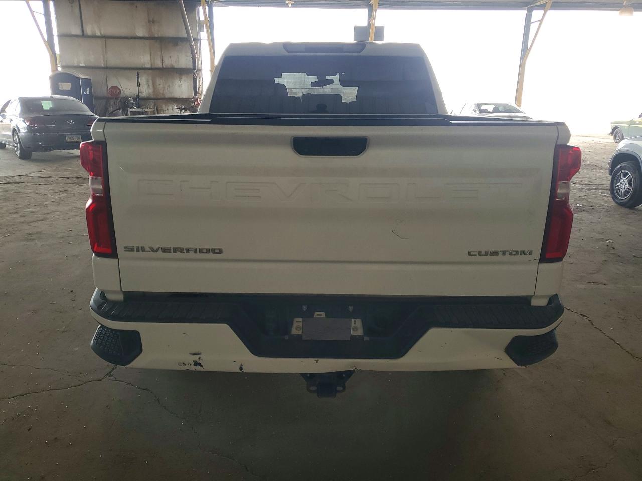 Chevrolet Silverado C1500 Custom