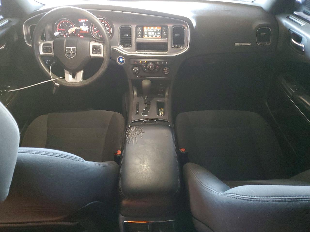 Dodge Charger Se