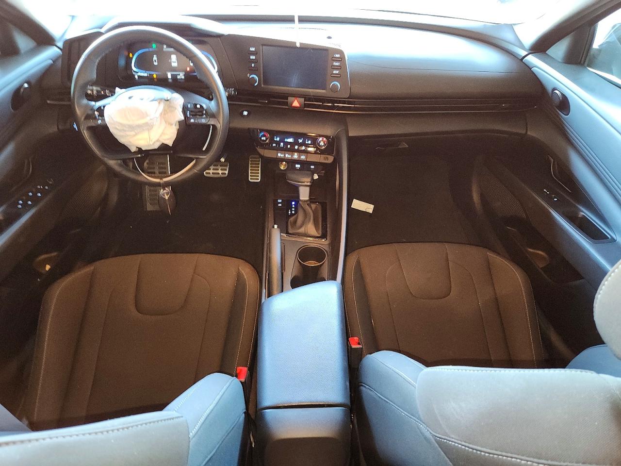 Hyundai ELANTRA Sel Sport