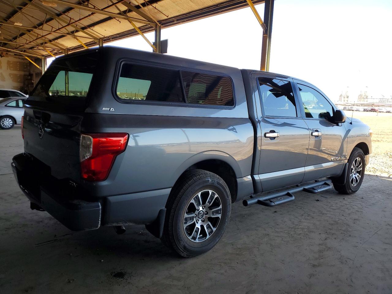 Nissan Titan Sv