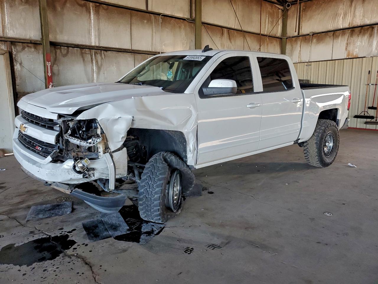 Salvage Chevrolet Silverado Image