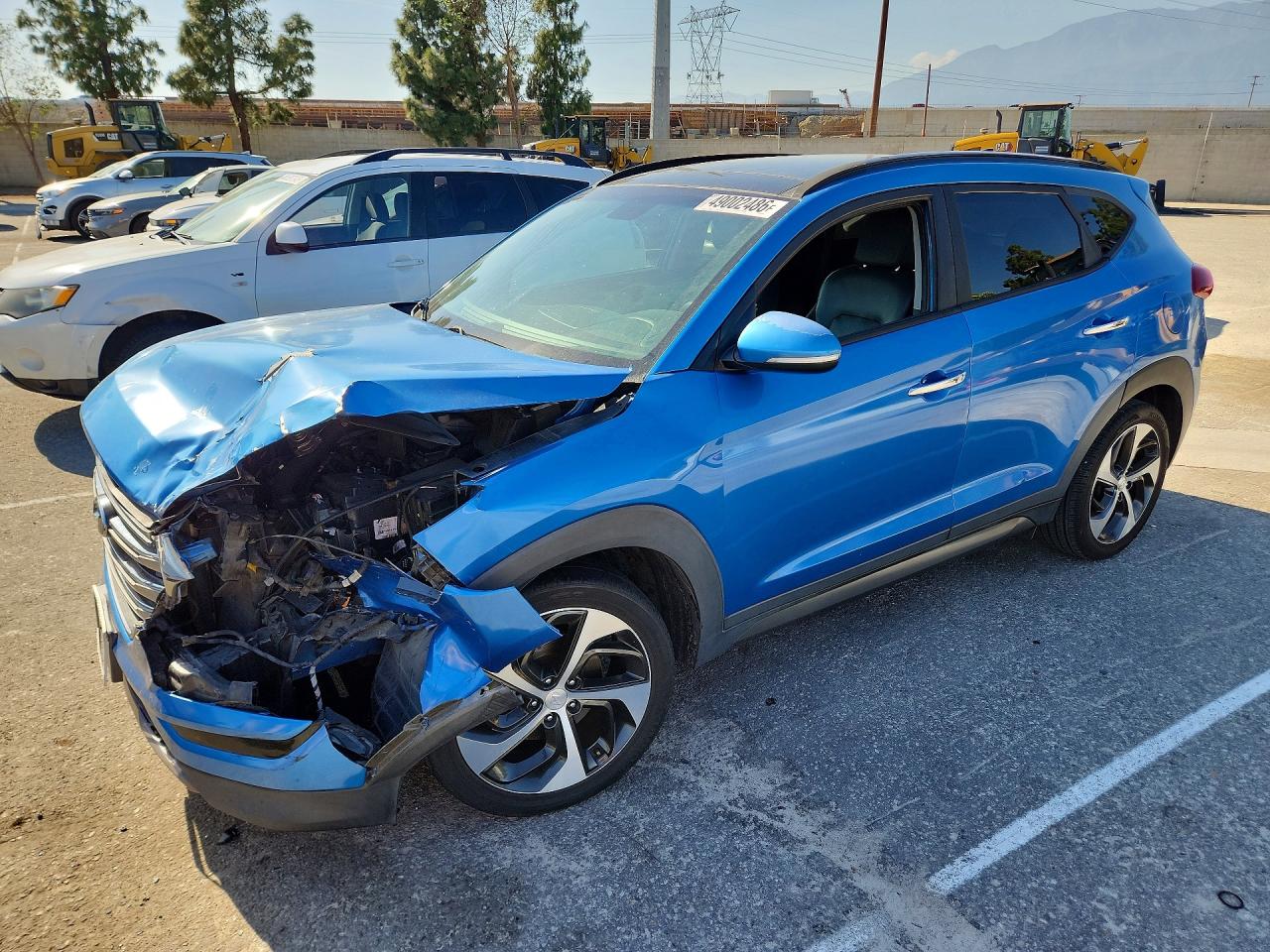Salvage Hyundai TUCSON Image