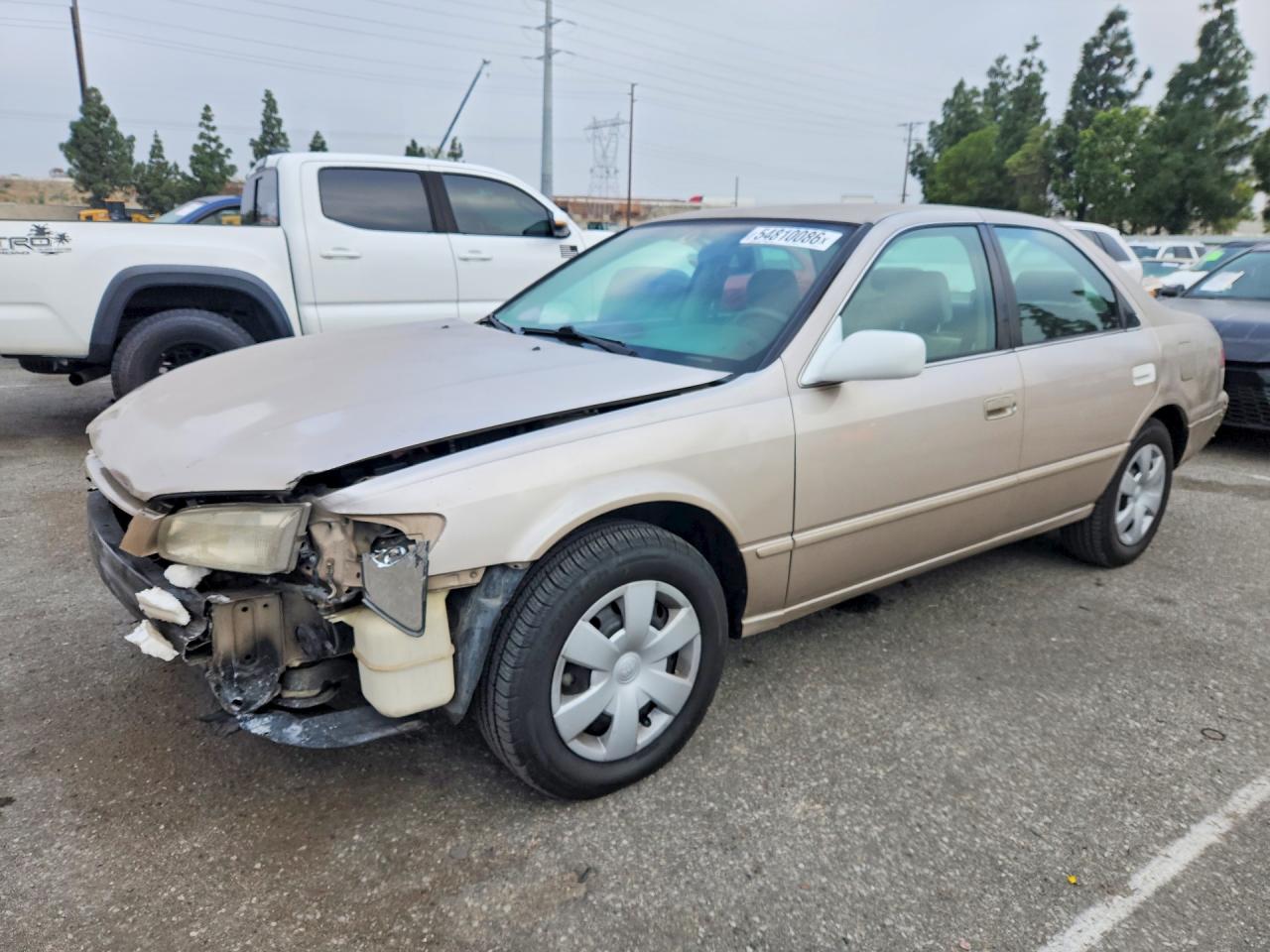 Salvage Toyota Camry Image