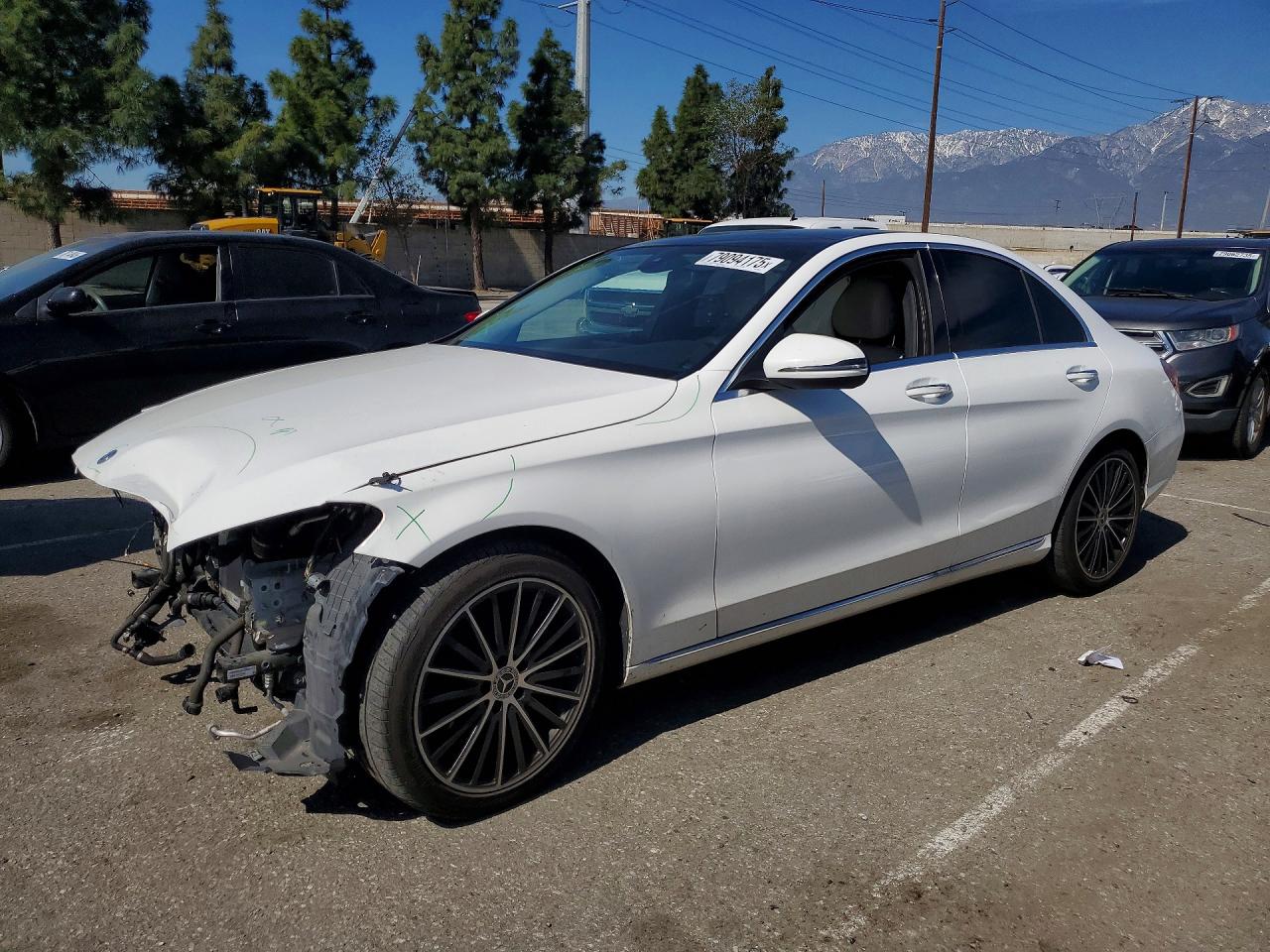 Salvage Mercedes-Benz C-Class Image