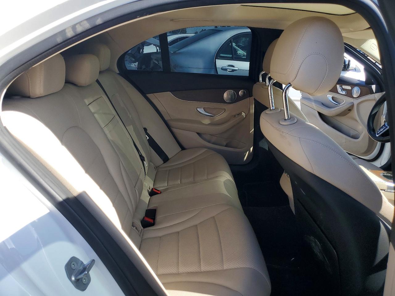 Mercedes-Benz C-Class 300