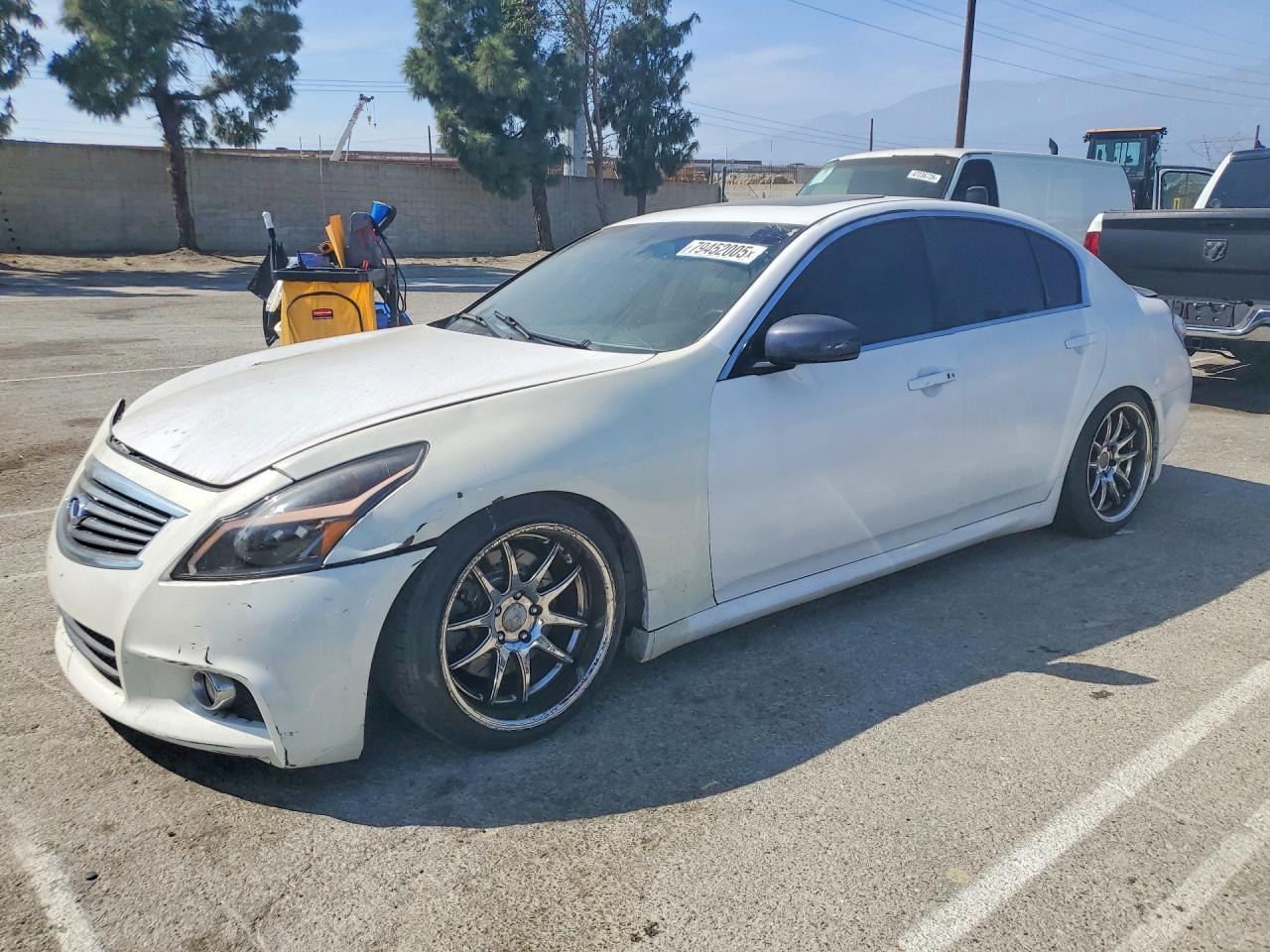 Salvage INFINITI G35 Image