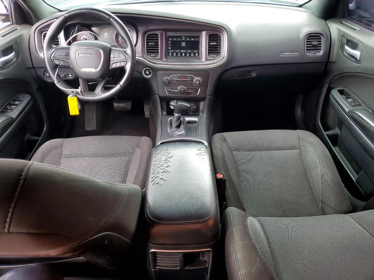 Dodge Charger Sxt