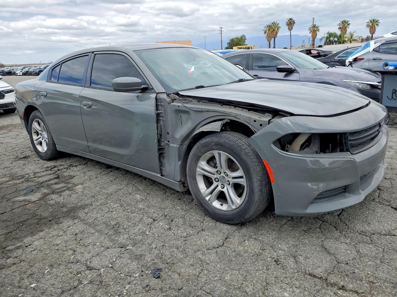 Dodge Charger Sxt