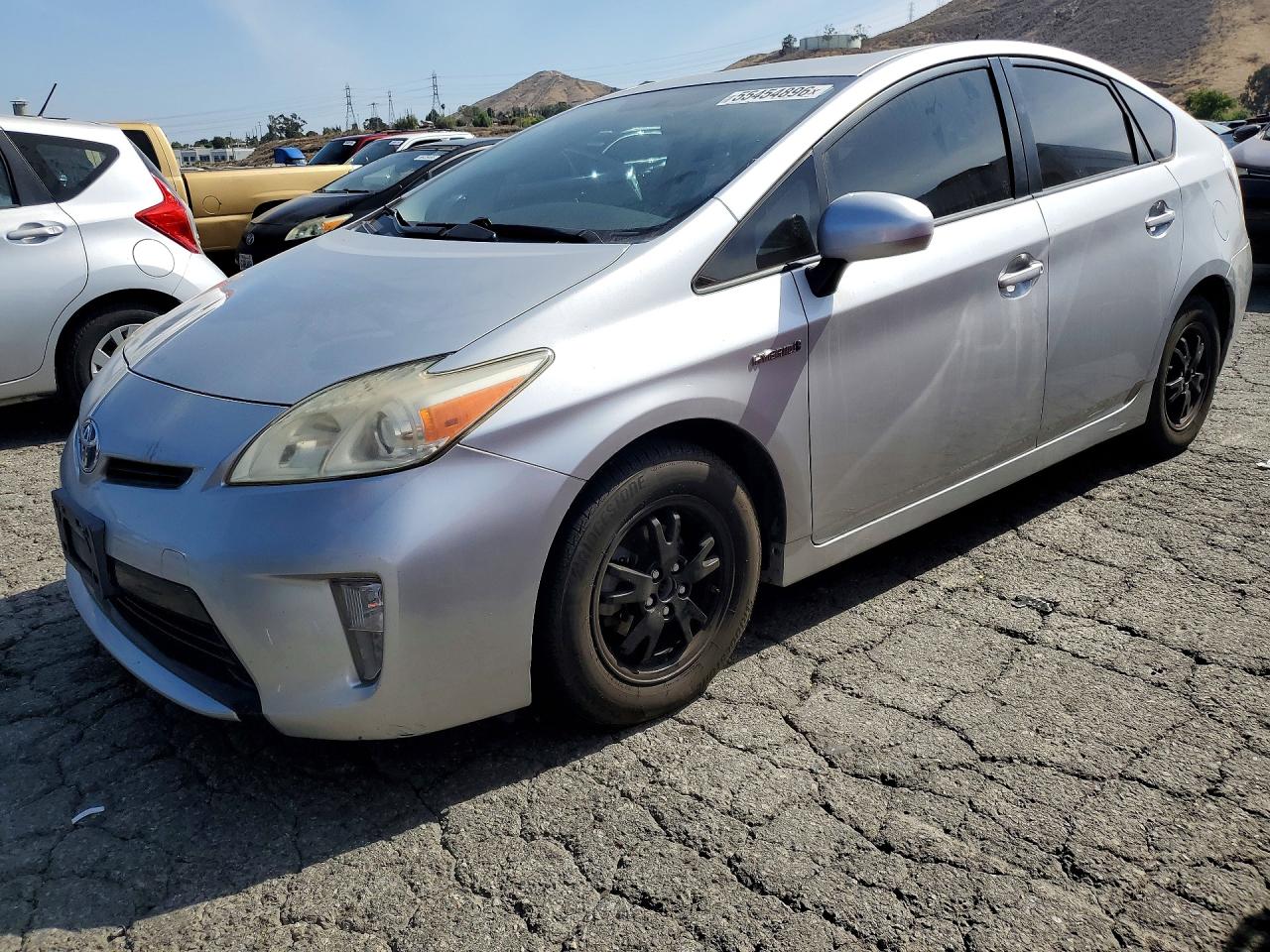 Salvage Toyota Prius Image