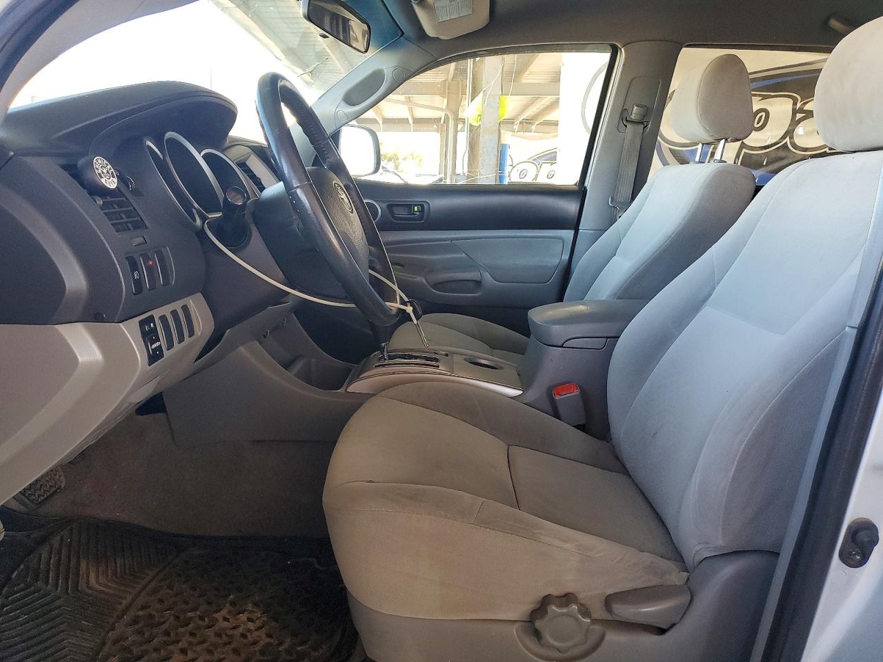 Toyota Tacoma Prerunner V6