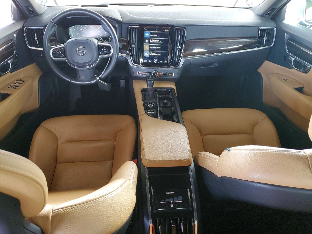 Volvo S90 T5 Momentum