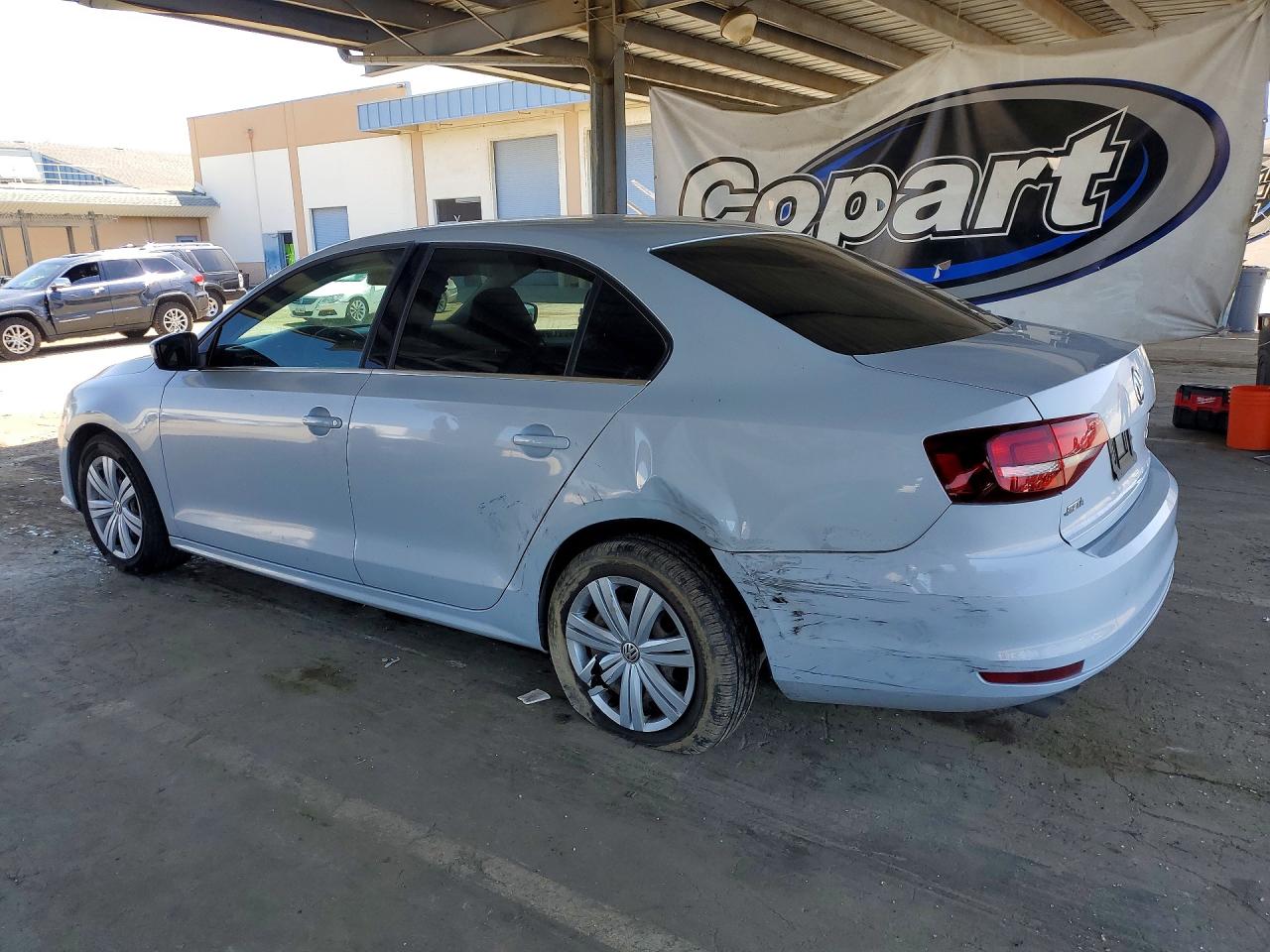 Volkswagen Jetta S