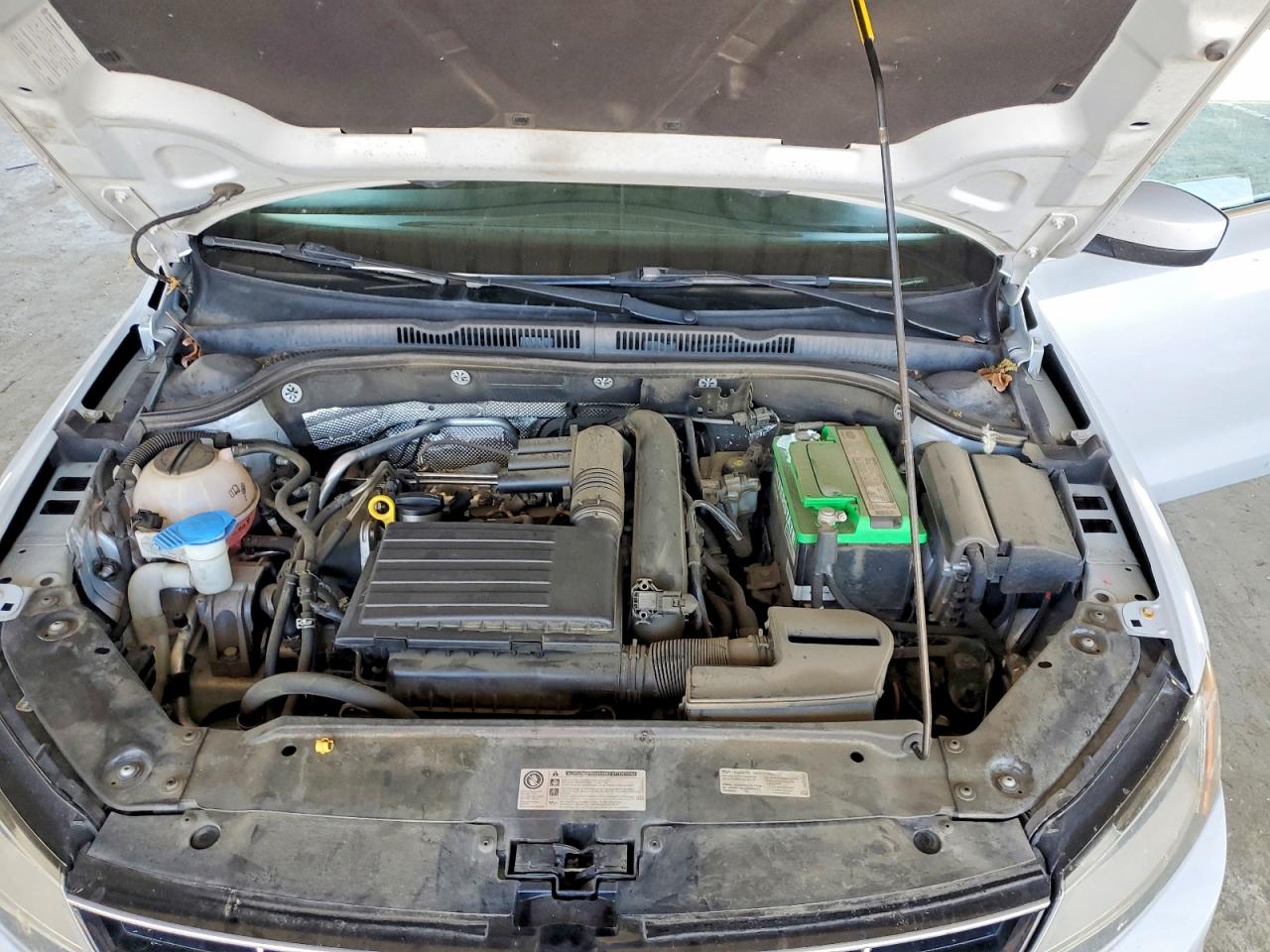 Volkswagen Jetta S