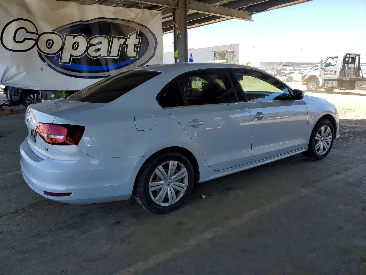 Volkswagen Jetta S