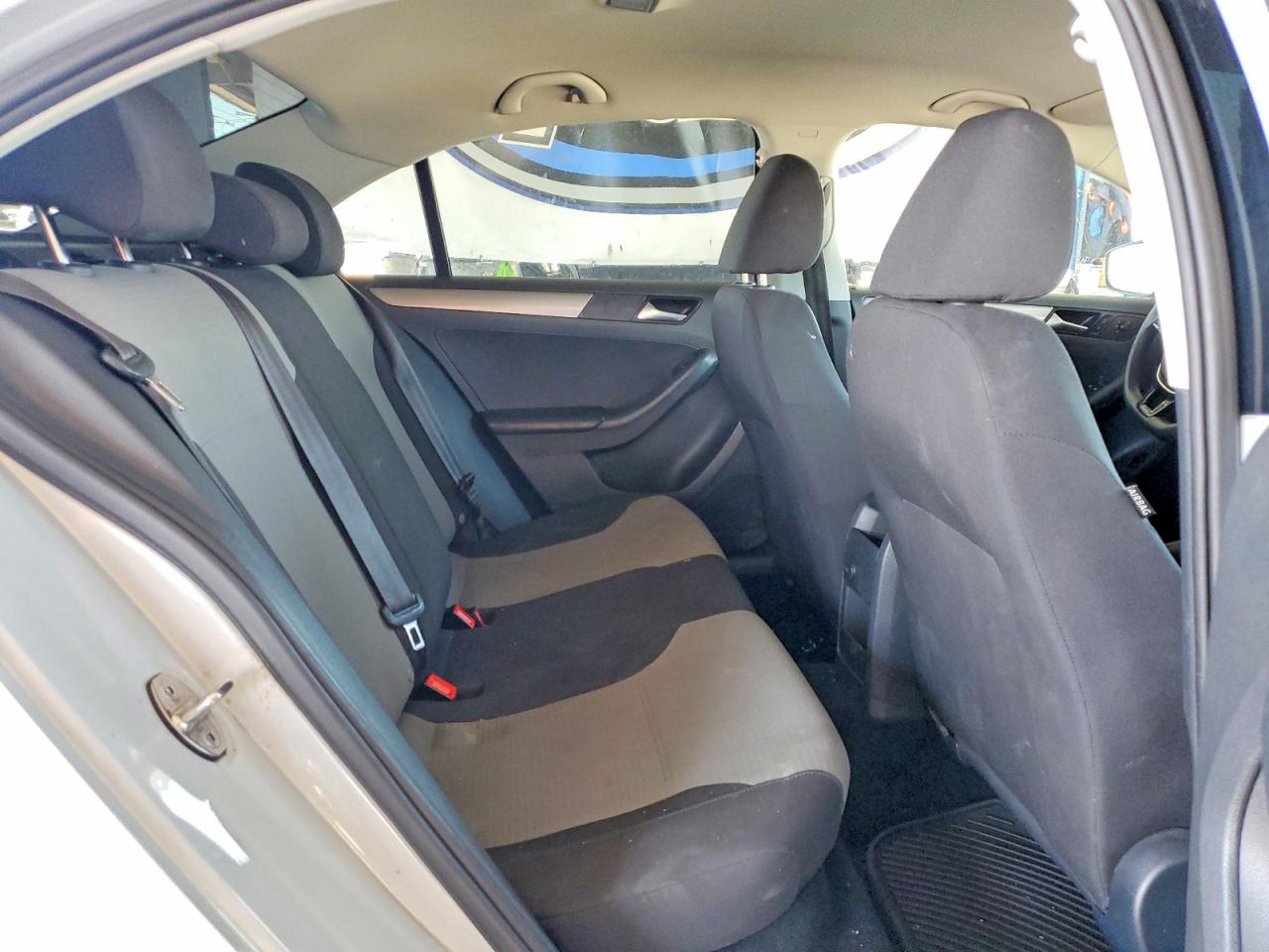 Volkswagen Jetta S