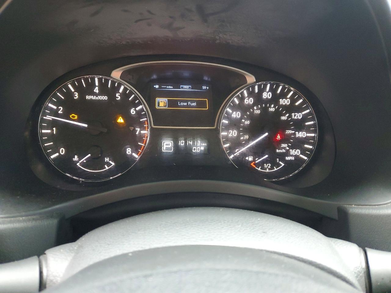 Nissan Pathfinder S