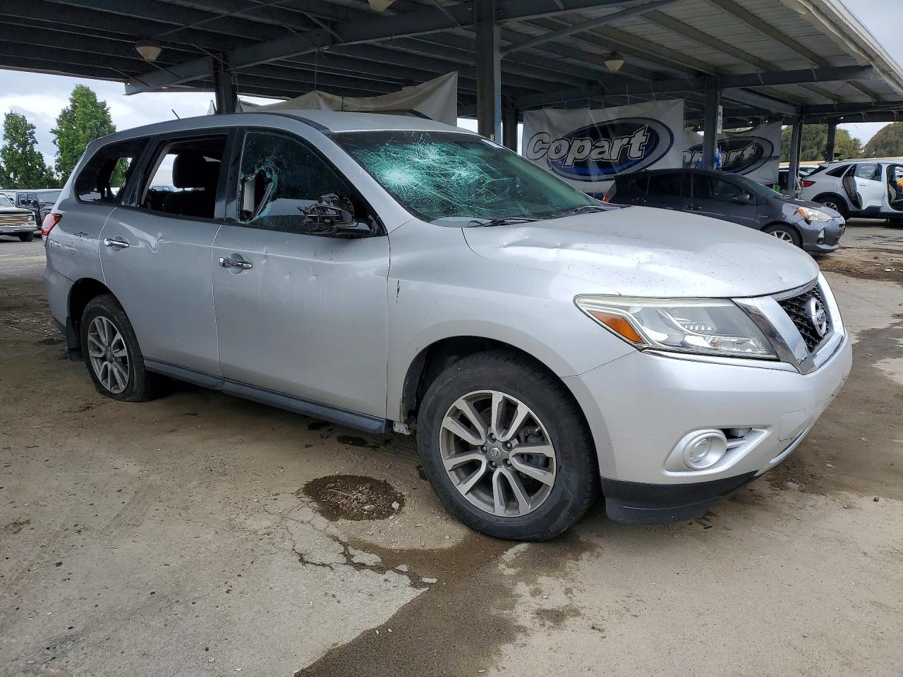 Nissan Pathfinder S