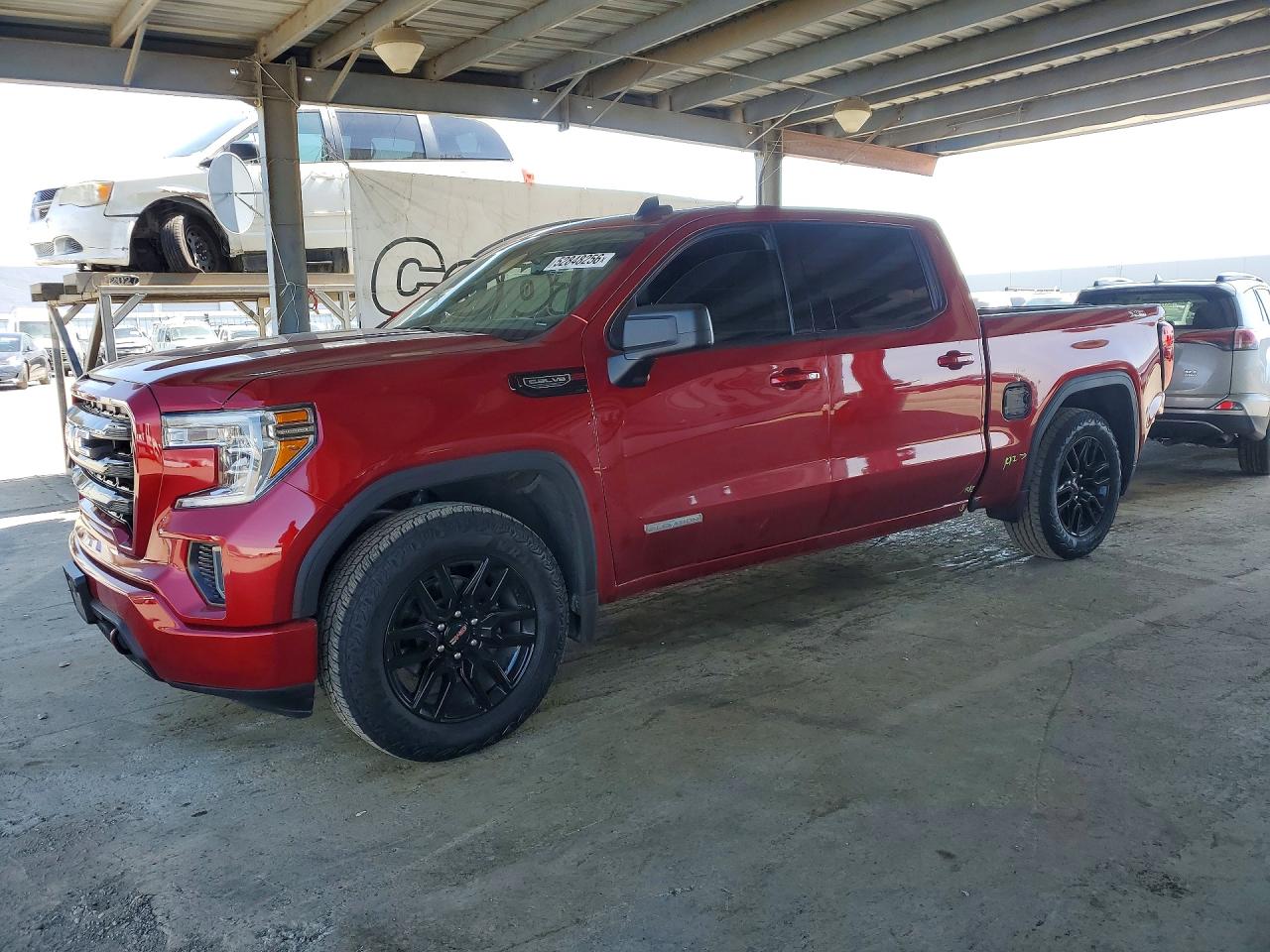 Salvage GMC Sierra Image