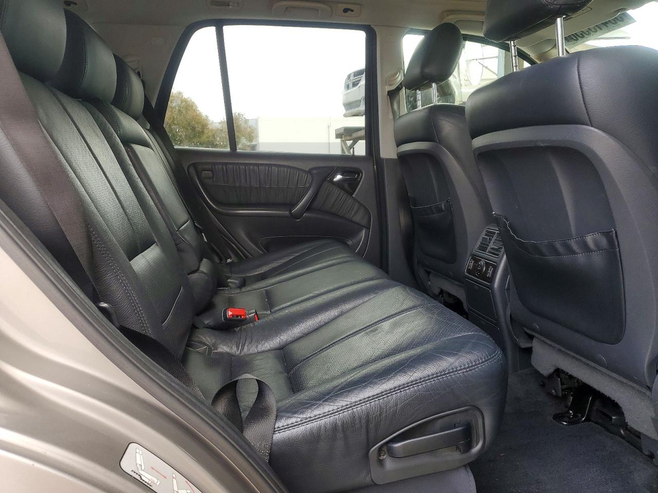 Mercedes-Benz M-Class 350