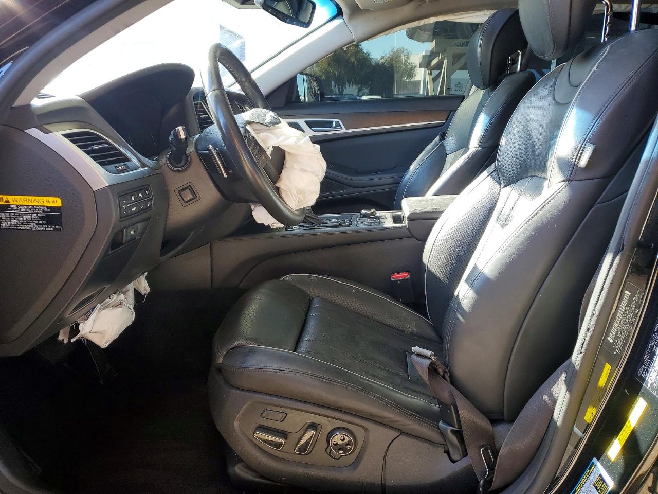 Hyundai Genesis 3.8l