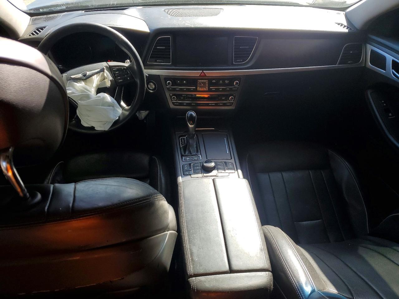 Hyundai Genesis 3.8l